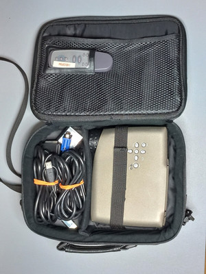 InFocus Model LP70 Portable DLP DVI Projector W/ Cords Remote & Bag