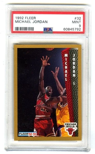 MICHAEL JORDAN~CHICAGO BULLS~1992 FLEER PSA-9 MINT GRADED NBA CARD#32 (NEW CASE)
