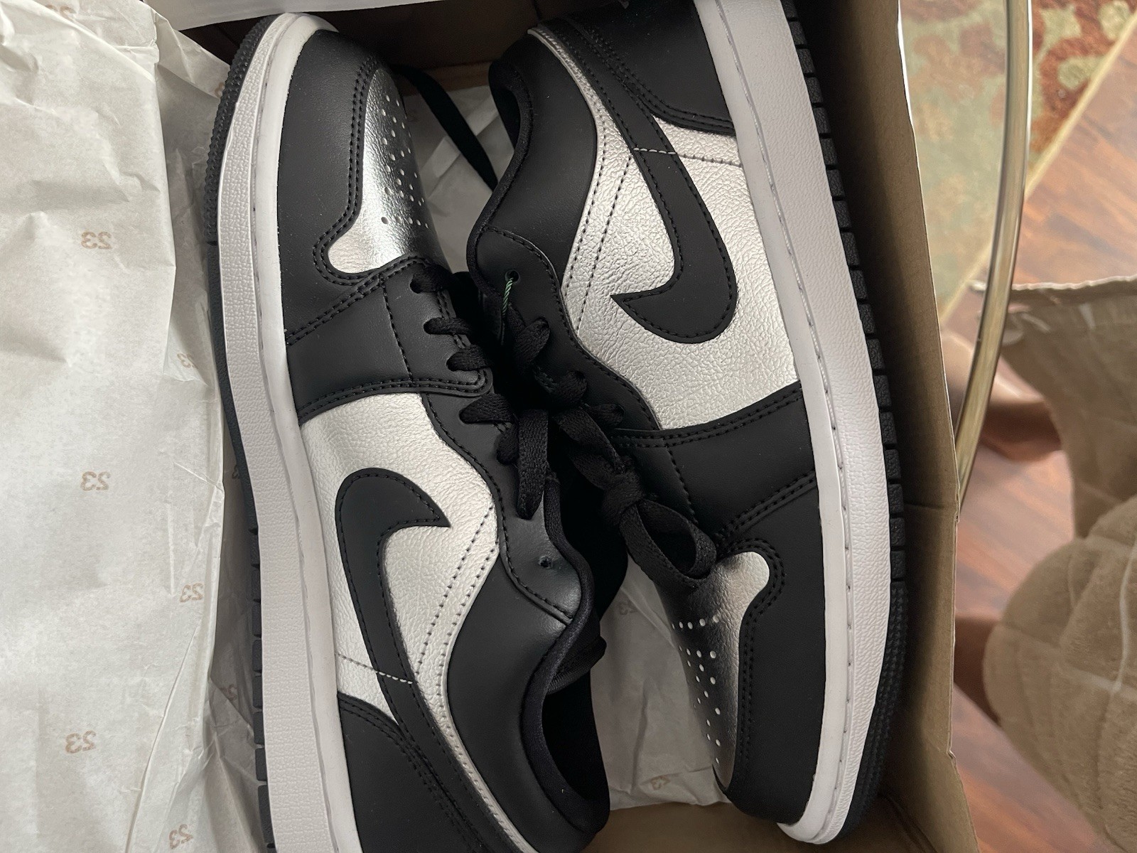 Women’s Air Jordan Low SE Black Metallic Silver -white