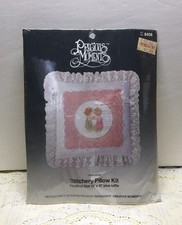 NIP Paragon Precious Moments Friendship Stitchery Pillow Kit