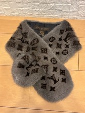 Louis Vuitton Escharp Vizon Mink Monogram Fur Scarf muffler Gray