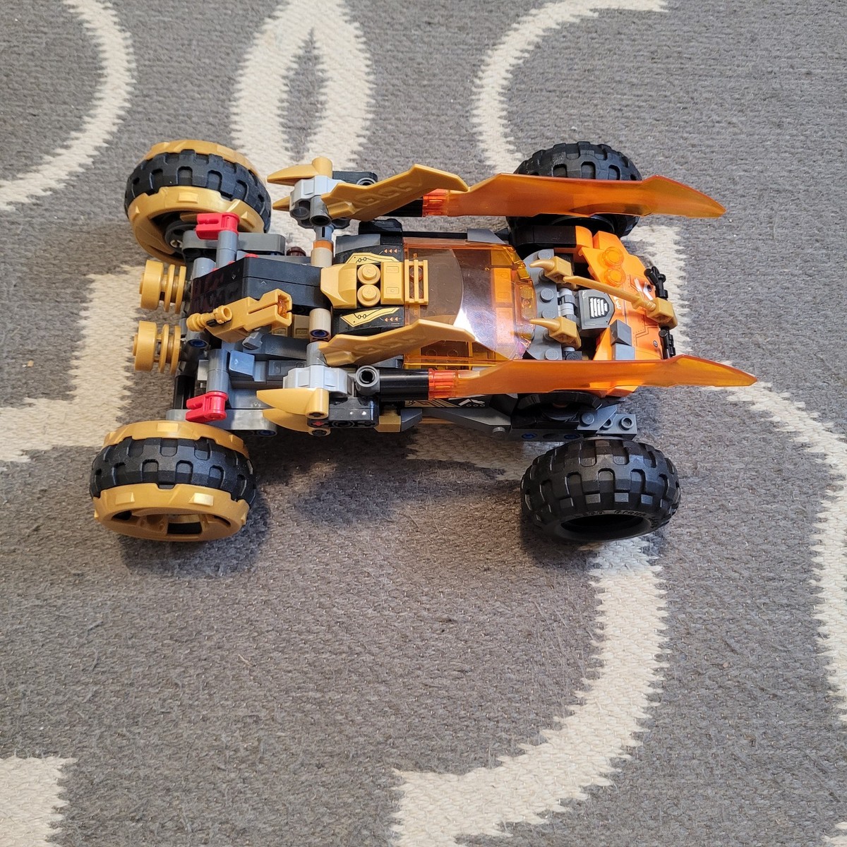 ドッグフード mitsunarishio LEGO NINJAGO: Cole's Dragon Cruiser (71769) No Figs No Manual