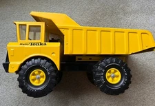 Mighty Tonka Dump Truck Vintage 1974 or 1975 Excellent Condition - $275 
