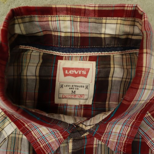 Levi’s Men’s Red Brown Modern Fit Pearl Snap Button Up Shirt Size Medium - Picture 2 of 9