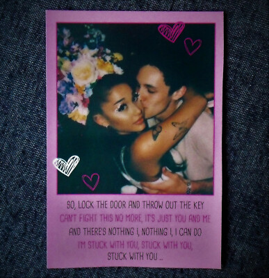STAR-SONGCARD Ariana Grande - Stuck With U Songtext beidseitig 13 cm x 9 cm