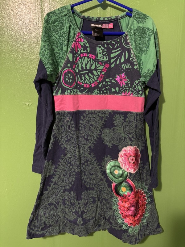 SO CUTE DESIGUAL GIRLS DRESS SIZE9/ 10