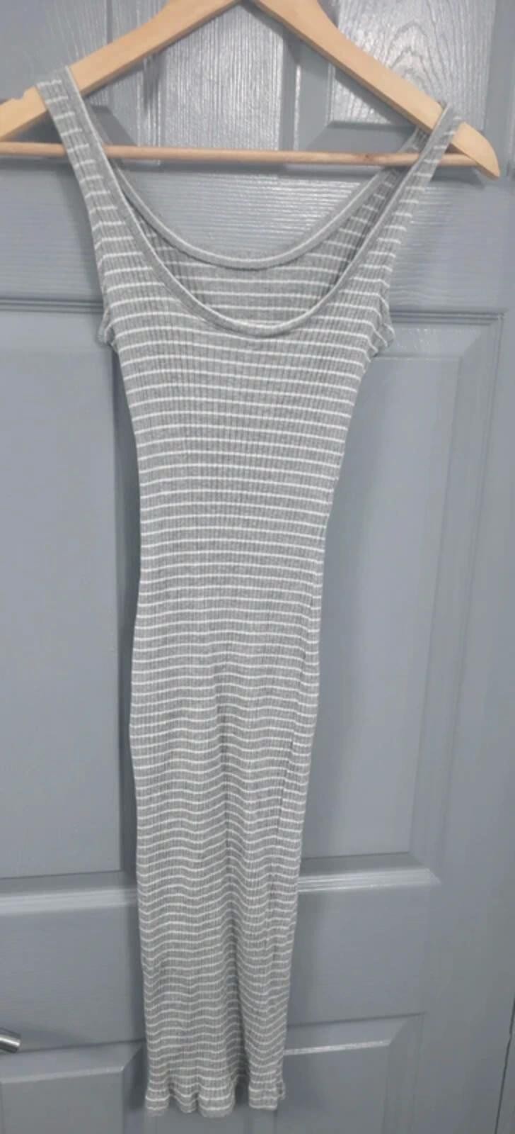 Atmosphere Grey & White Striped Ribbed Midi Dress – Size 8