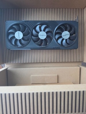 GIGABYTE Radeon RX 7800 XT Gaming OC 16GB GDDR6 GPU Used Condition