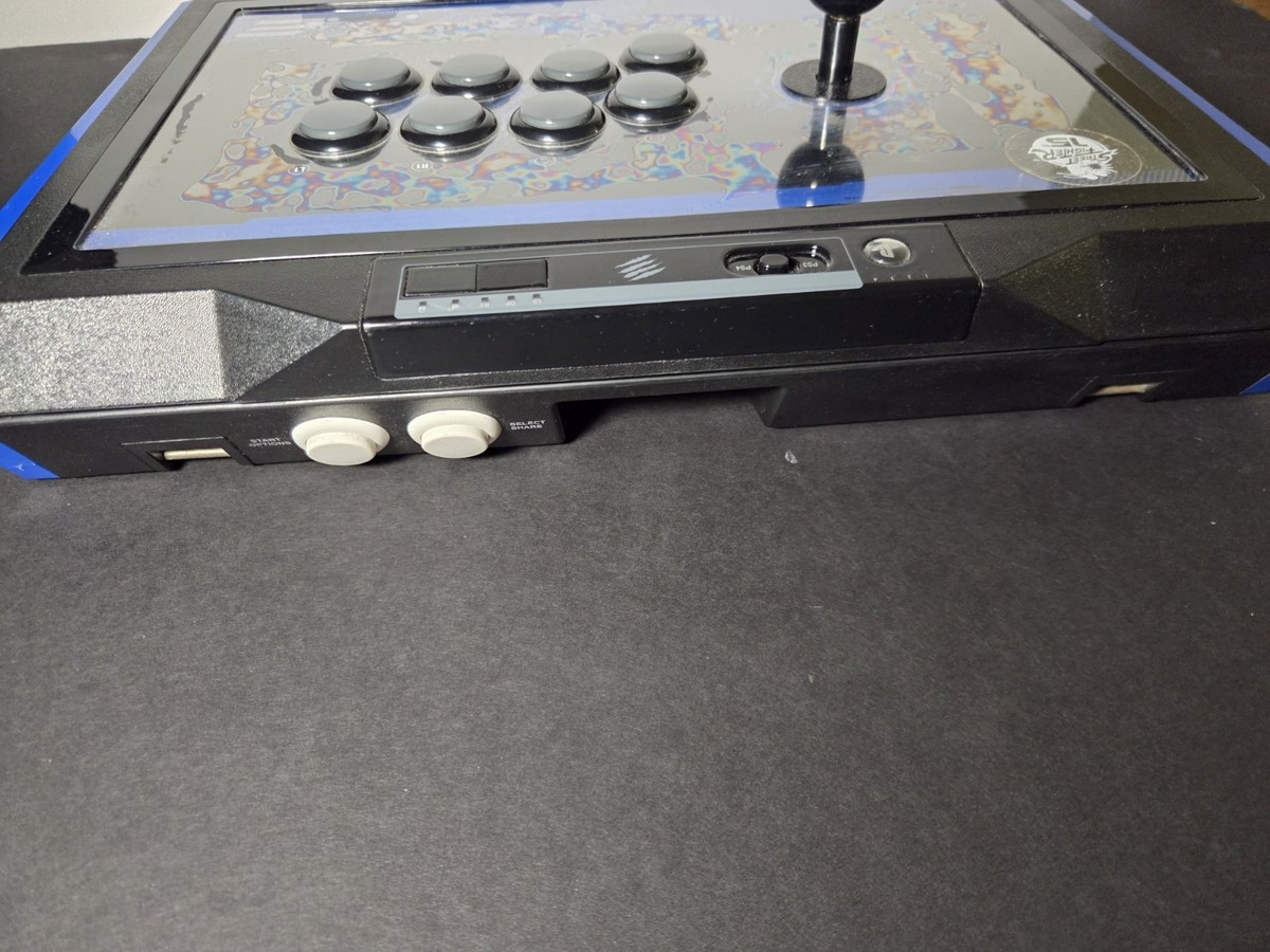 Mad Catz Te2 Fightstick/Arcade Stick for PS3 & PS4 + Bonus Items