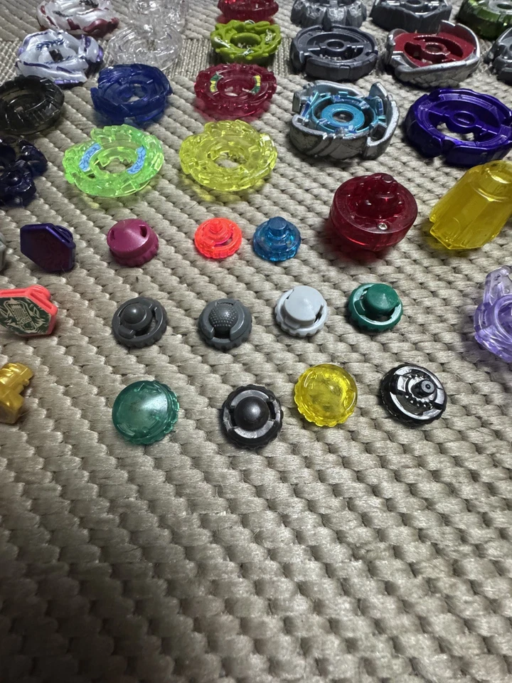 Piezas Beyblade Auténticas Takara Tomy y Hasbro Competitivas/Raras Foto 4 de 4