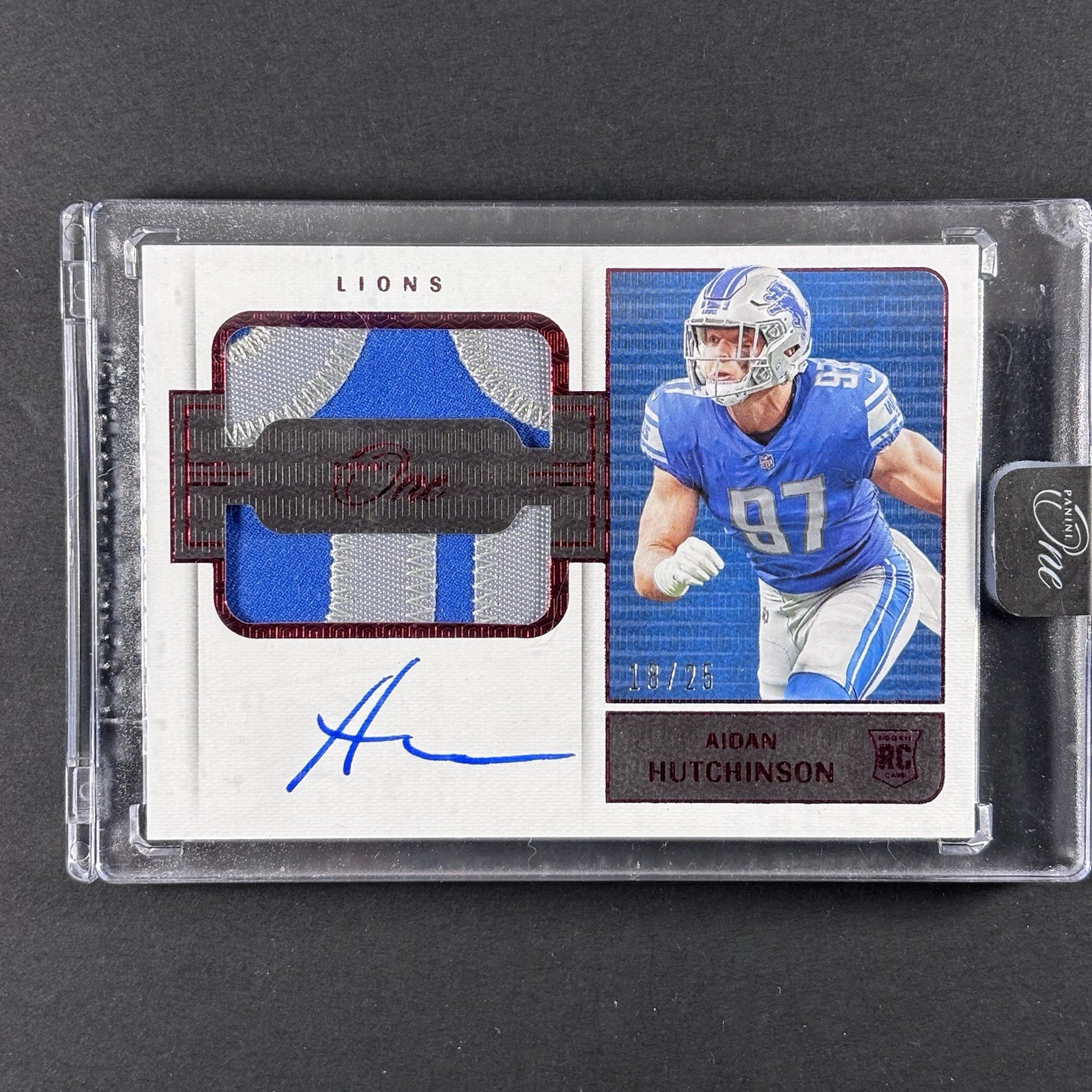 Aidan hutchinson 2022 panini one #50 rookie dual patch auto red/25 rpa lions