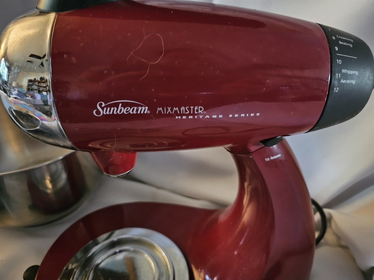 Sunbeam Mixmaster Heritage Series Model 2350 Red Stand Mixer w