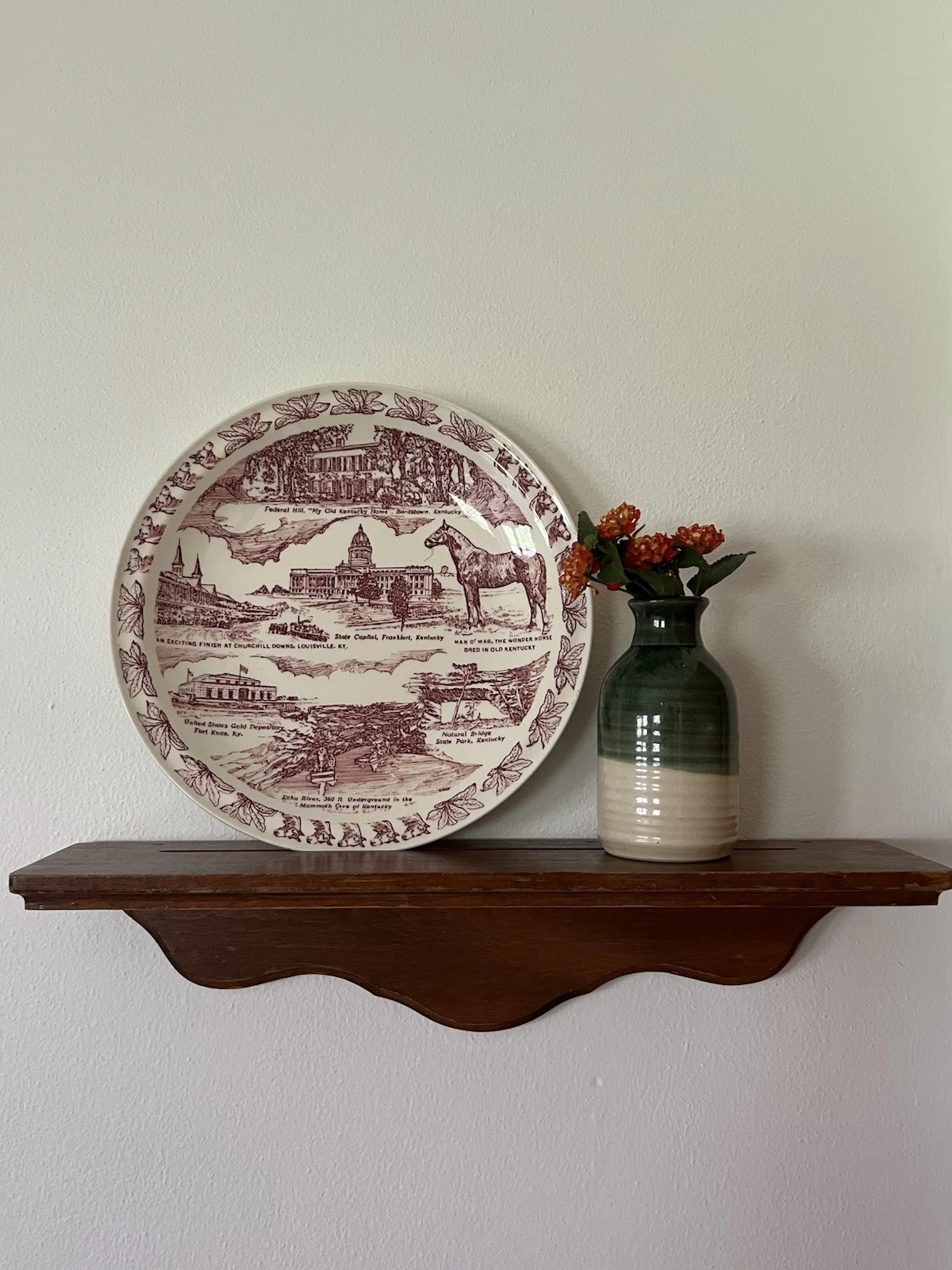 Scallop Bottom Wood Shelf With Plate Groove