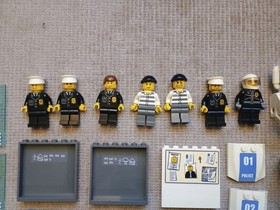 LEGO City 7744 Police Headquarters Complete with Instructions