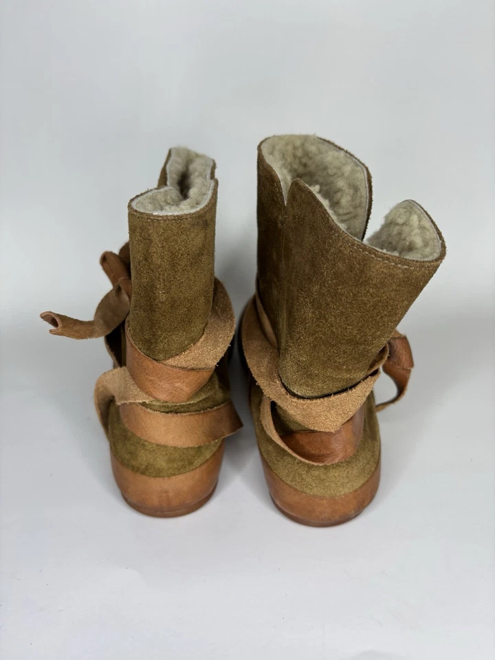 Botas femininas Isabel Marant camurça oliva pulseira de couro marrom tamanho 37UE/6,5 M EUA - Imagem 3 de 4