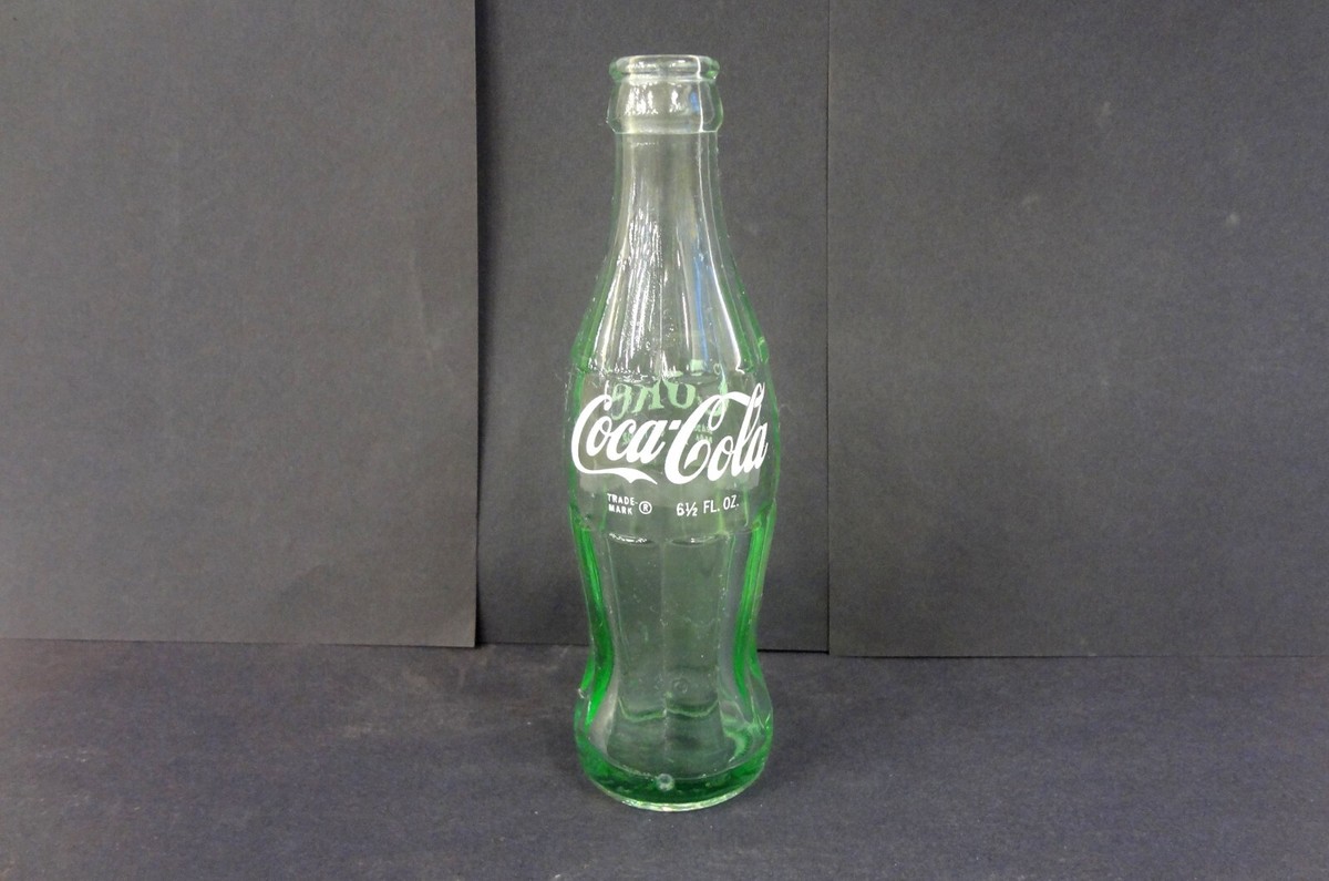 Vintage 1969 Coke Bottle 6 1/2 FL. OZ. 69-12 Peoria IL 69-12 Vintage 1969 Coke Bottle 6 1/2 FL. OZ. 69-12 Peoria IL 69-12