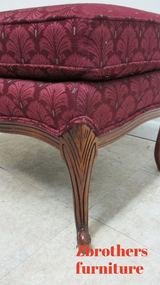 山核桃白色法国乡村雕刻客厅脚凳奥斯曼 A — 第 4/4 张图片