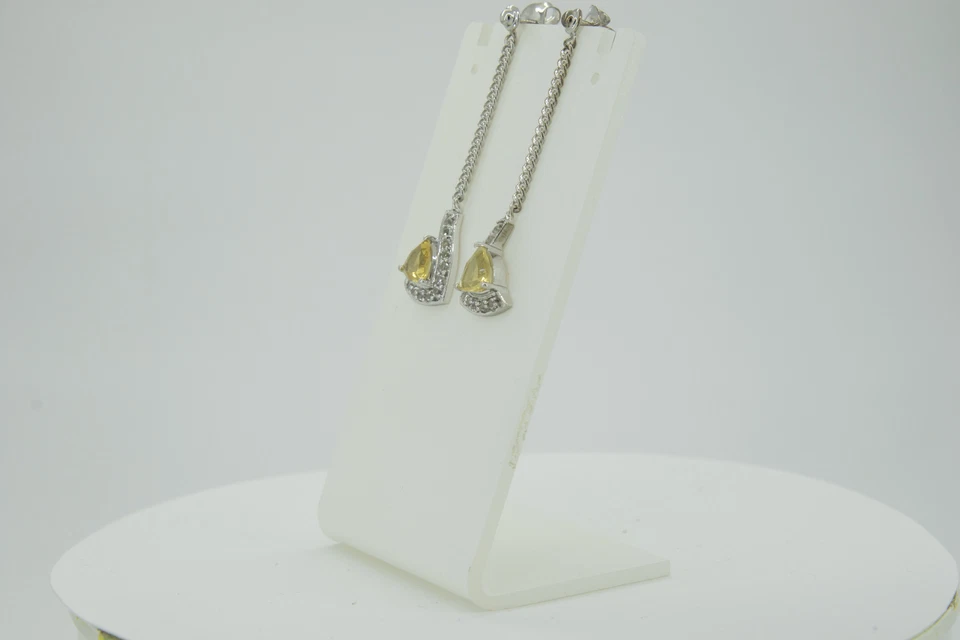 Eleganti Orecchini In Argento 925 Con Citrino E Topazio Bianco Da 1,15 Carati - Immagine 3 di 4