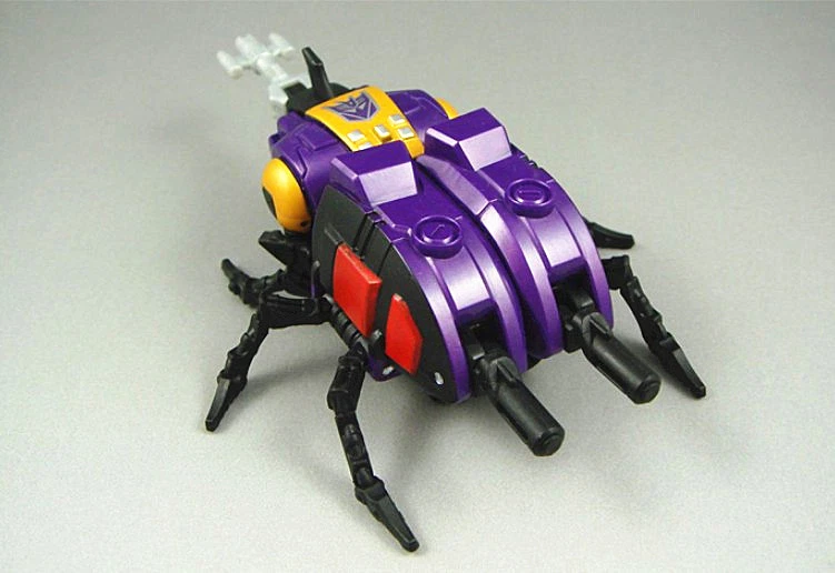 Transformers Generations Combiner Wars Legends Class Bombshell Action Figure Toy - Image 4 of 4