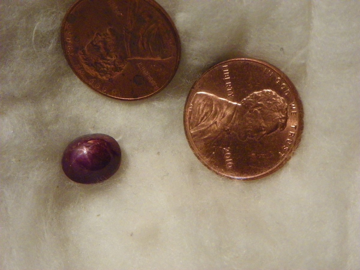 【Ruby】10点 Star Ruby 5.45 Carats 8.03x9.58x6.79 MM. Oval Cab Good Reddish