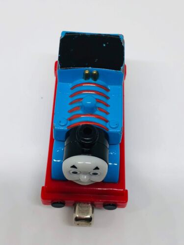 Thomas the Train THOMAS Diecast Metal Train - Gullane - 2009 - take n play - Picture 3 of 7