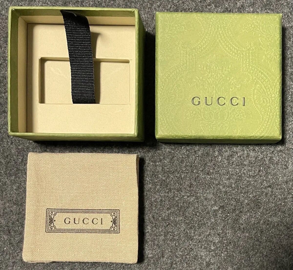 Authentic Gucci Small Green Gift Box With Jewelry Pouch 3.25 Authentic Gucci Small Green Gift Box With Jewelry Pouch 3.25
