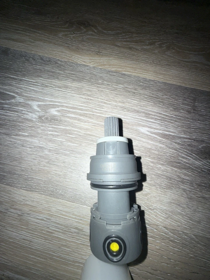 CARTUCHO - Cartucho de válvula American Standard M970654 - Presión de flash Foto 2 de 4