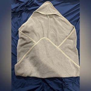 Norwex Hooded Baby Towel with Checkered Trim