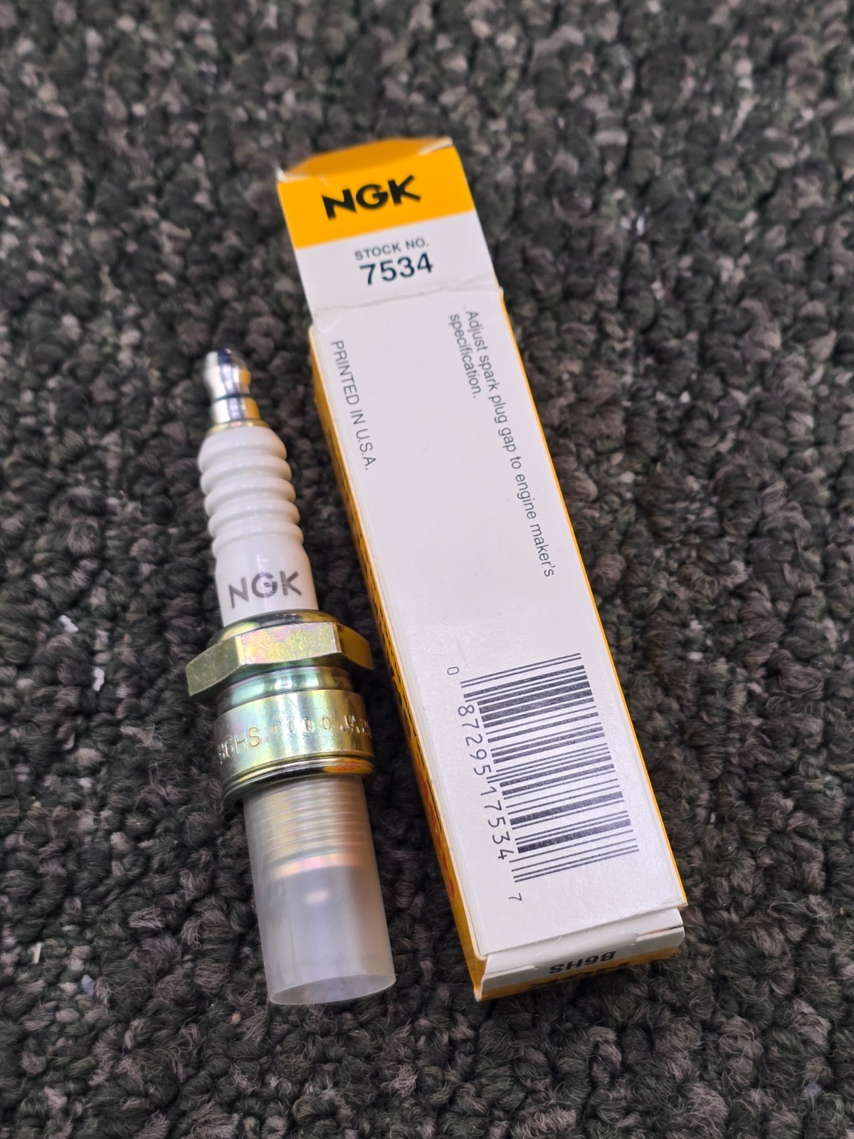 QTY 8 NGK B6HS 7534 Non-Resistor Spark Plugs Fits 19461974 Volkswagen Beetle