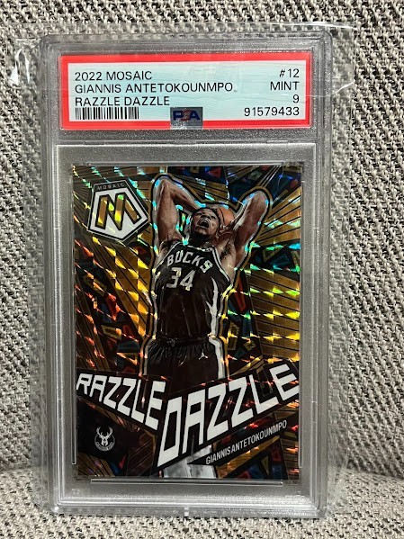 2022 Panini Mosaic Giannis Antetokounmpo Razzle Dazzle Prizm PSA 9