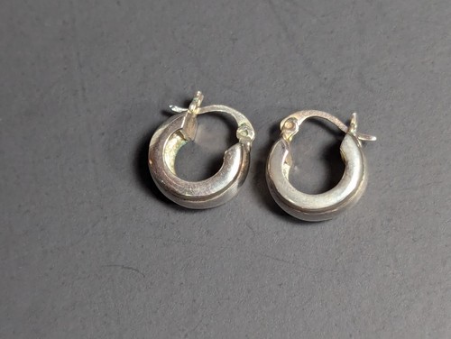 Sterling Silver Huggie Earrings Hoop Pierced 925 Thailand - Picture 21 of 24