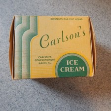 Carlson's Confectionery ICE CREAM boîte d'une pinte - Elburn, ILL. IL.