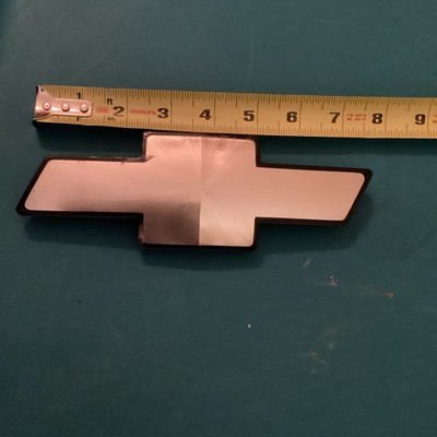 Genuine GM Chevrolet Bowtie Grille Emblem Brushed 15686146 Genuine GM Chevrolet Bowtie Grille Emblem Brushed 15686146