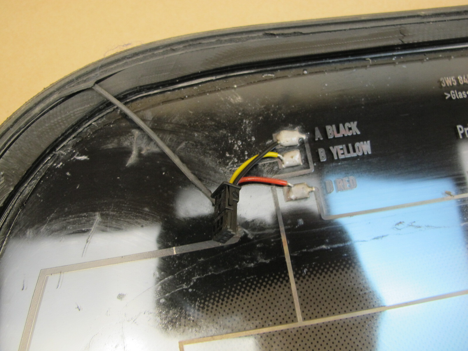 06-12 BENTLEY CONTINENTAL FLYING SPUR REAR HEATED WINDSHIELD GLASS WINDOW