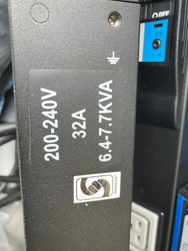 Raritan P.D.Us Power Distribution Units Px35469V 200-240vac 16xc13 10A,4c19 16A - Afbeelding 6 van 17