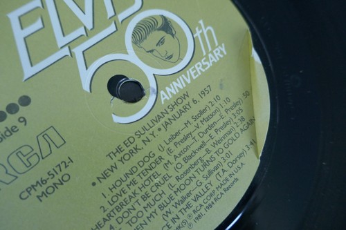 Elvis Presley - A Golden Celebration - Picture 5 of 7