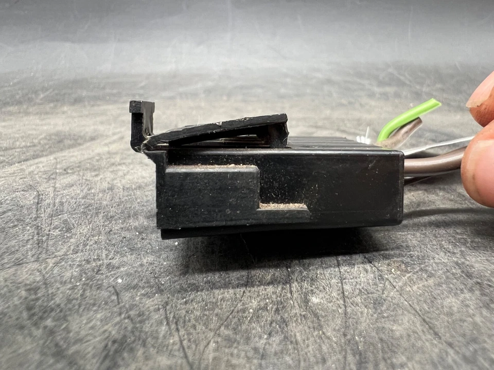 Arnés de cableado coleta módulo de control climático Oldsmobile Delta 88 1977-1984 OEM Foto 2 de 4