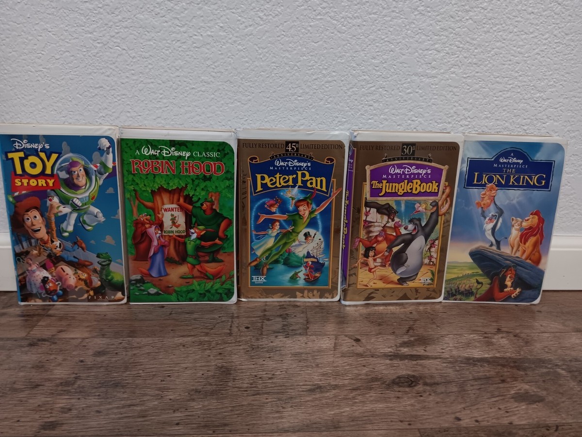 5 DISNEY VHS! THE JUNGLE BOOK, THE LION KING, PETER PAN, ROBIN