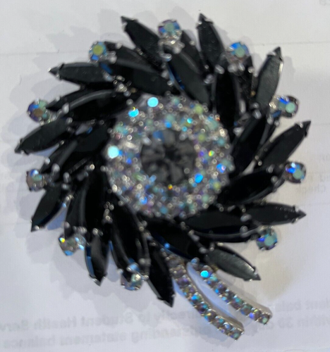 JULIANA BLACK RHINESTONE BROOCH unsigned - Picture 4 of 5
