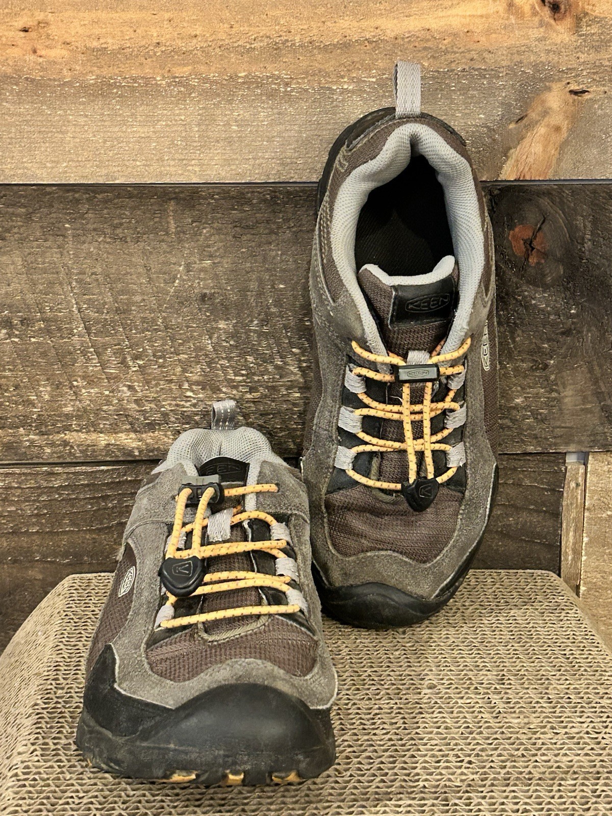 Scarpe da trekking sportive KEEN 1014170 verdi lacci impermeabili taglia 4