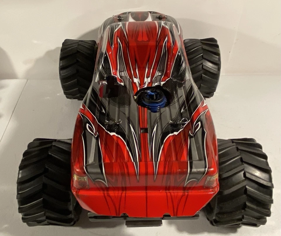 TRAXXAS T-MAXX 2.5R RTR 4x4 Monster Truck Nitro 1/10 Scale - Image 4 of 4