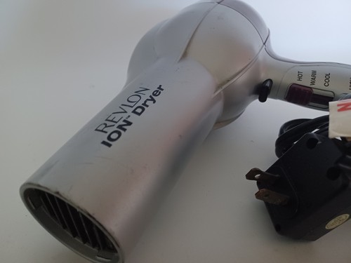 Revlon Model RV484 1875W Ion Hair Dryer - Picture 10 of 13