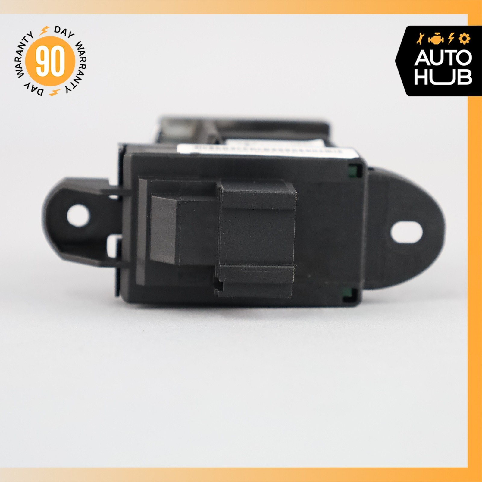 14-17 Maserati Quattroporte Electronic Parking Button Switch 6700150060 OEM