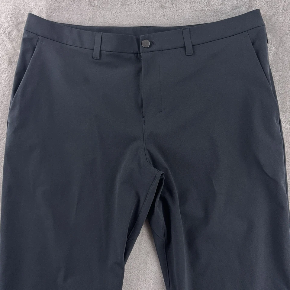 Pantalones Lululemon Para Hombre Talla 38x26 Gris Oscuro Comisión Vestido de Golf Chino Elástico Foto 4 de 4