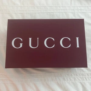 Boîte vide rouge Gucci