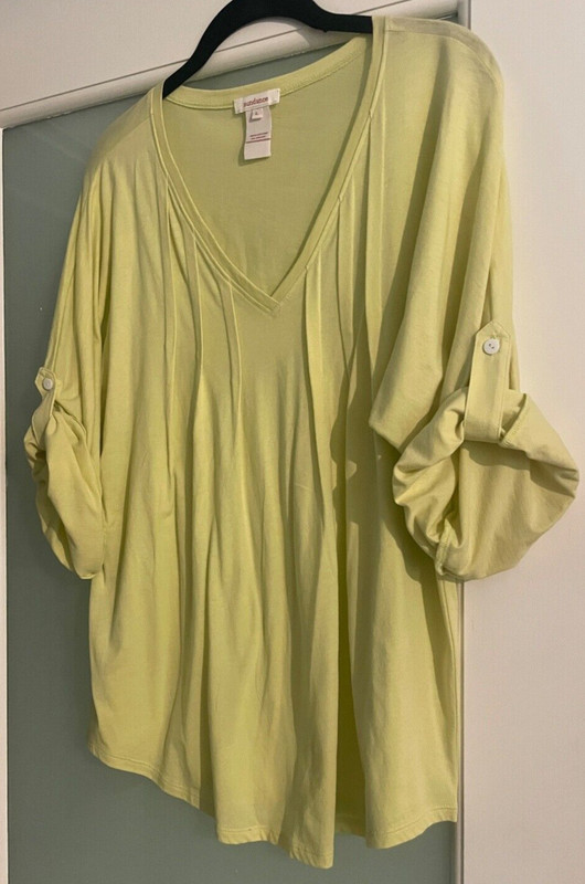 Sundance top, $107.00 list, lght lime green, NEVER WORN, cotton, W large