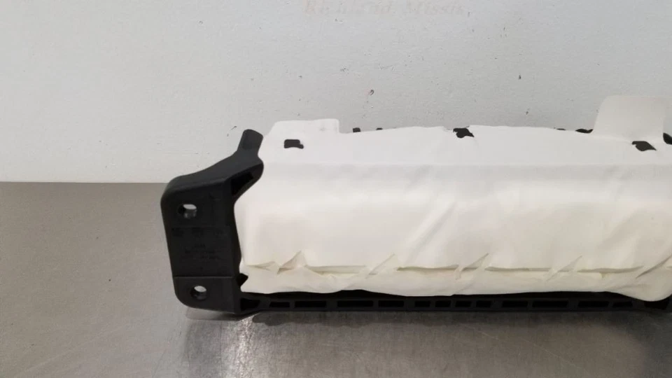 21 MERCEDES BENZ C63 AMG W205 CONVERTIBLE DASH SRS RIGHT PASSENGER 2058606601 Foto 3 de 4