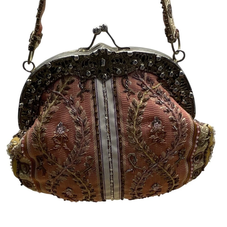 Bolso de Mano Christiana Vintage Rosa Forro Satinado Cuentas Bordado Marco de Metal Talla S Foto 2 de 4