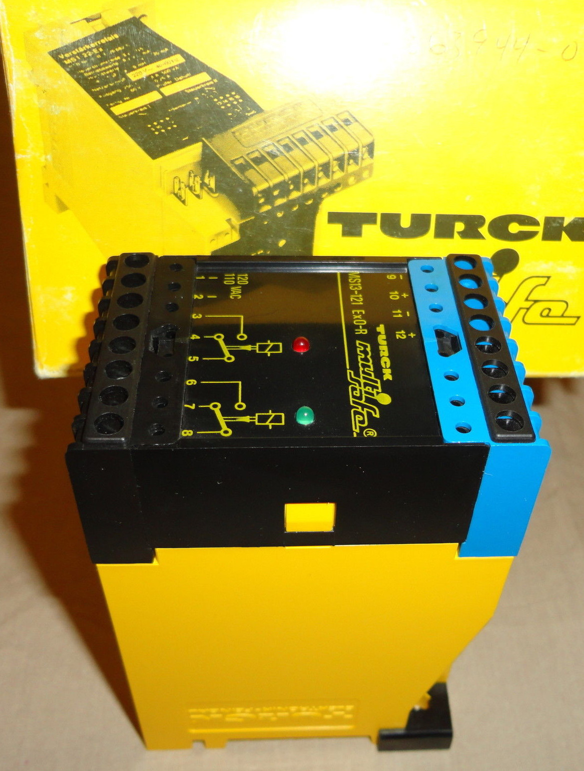 TURCK MS13-121 ExO-R MULTI SAFE RELAY MODULE MS13121ExOR NEW