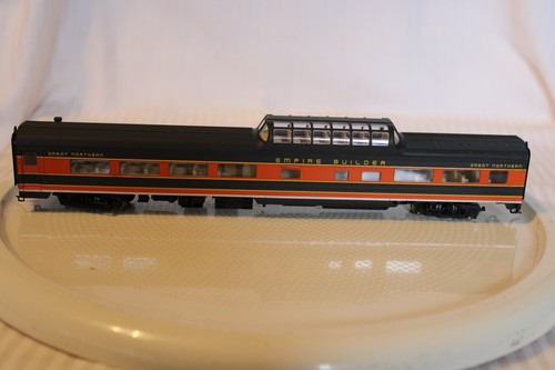 HO Scale Walthers, Vista Dome EB Personenwagen, Great Northern Orange
